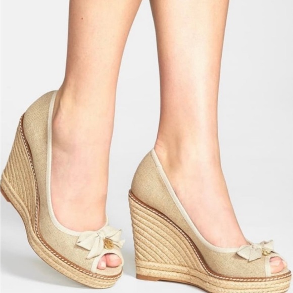 Tory Burch Shoes Tory Burch Jackie Wedge Tan, size 7B, GUC - Picture 2 of 10